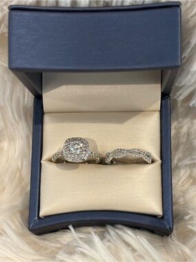 Diamond Halo Engagement Bridal Wedding Ring Set in White Gold - White (Set)